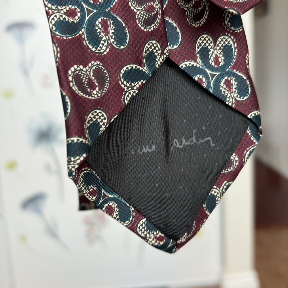 Pierre Cardin Paris tie - Picture 4 of 4